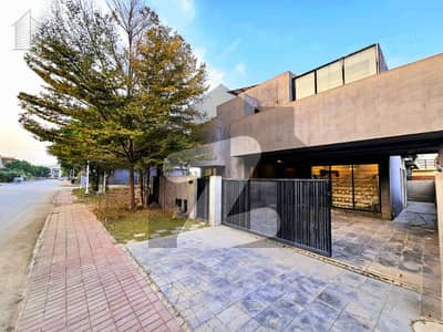 بحریہ گرینز۔ اوورسیز انکلیو - سیکٹر 6 بحریہ گرینز۔ اوورسیز انکلیو,بحریہ ٹاؤن فیز 8,بحریہ ٹاؤن راولپنڈی,راولپنڈی میں 5 کمروں کا 10 مرلہ مکان 4.6 کروڑ میں برائے فروخت۔