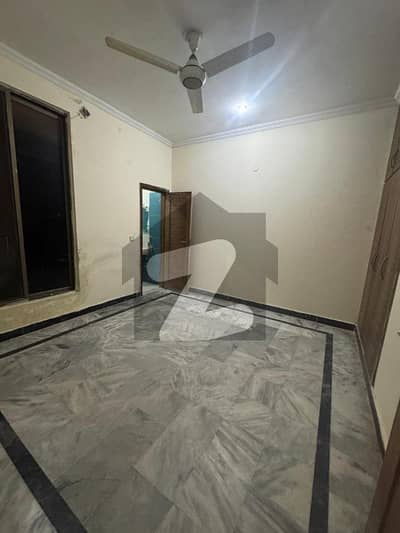 ای ۔ 11 اسلام آباد میں 2 کمروں کا 16 مرلہ زیریں پورشن 85.0 ہزار میں کرایہ پر دستیاب ہے۔