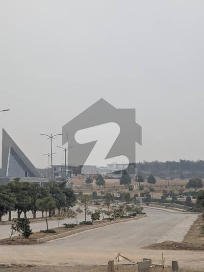 1 Kanal Possession Ready To Construction Highted Location Main Boulevard Back Open Plot Available For Sale On Investor Price In Taj Residencia Tulip Block