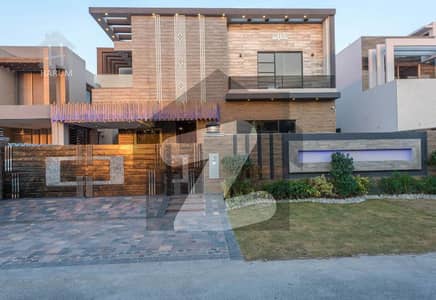 ڈی ایچ اے فیز 3 ڈیفنس (ڈی ایچ اے),لاہور میں 5 کمروں کا 1 کنال مکان 5.5 کروڑ میں برائے فروخت۔