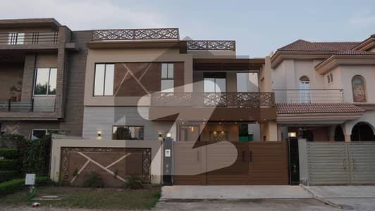 سٹی ہاؤسنگ سرگودھا روڈ - بلاک بی سٹی ہاؤسنگ سرگودھا روڈ,سٹی ہاؤسنگ,فیصل آباد میں 5 کمروں کا 10 مرلہ مکان 3.15 کروڑ میں برائے فروخت۔