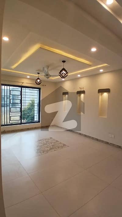 5 Marla Portion For Rent In D-12/1