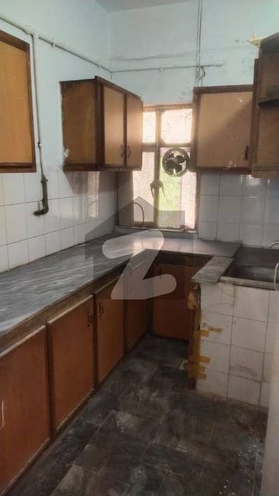 G. 10/4 FULL HOUSE AVAILABLE FOR RENT.