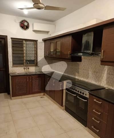 10 Marla 4 Bed Room House Available For Sale in Askari 11 Lahore
