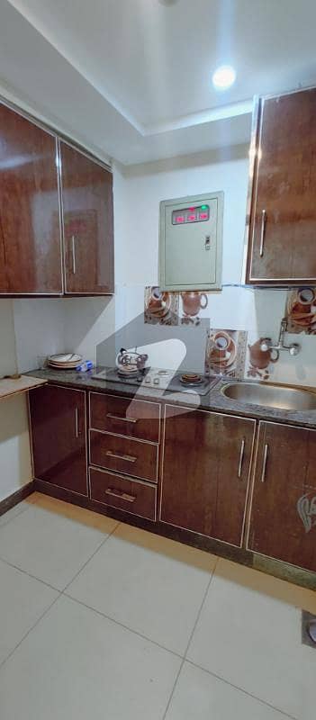 ڈی ایچ اے فیز 6 - سی سی اے بلاک ڈی ایچ اے فیز 6,ڈیفنس (ڈی ایچ اے),لاہور میں 8 مرلہ دکان 2.7 لاکھ میں کرایہ پر دستیاب ہے۔