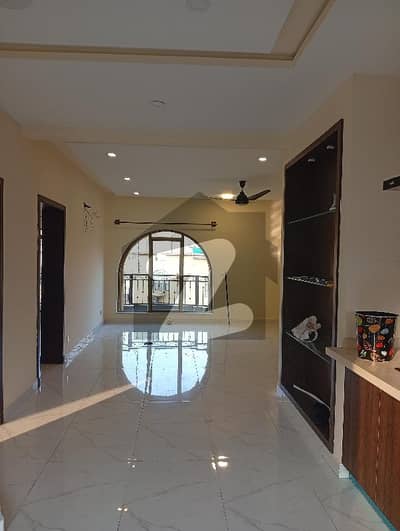 ریور لوفٹ بحریہ ٹاؤن راولپنڈی,راولپنڈی میں 2 کمروں کا 8 مرلہ فلیٹ 1.05 لاکھ میں کرایہ پر دستیاب ہے۔