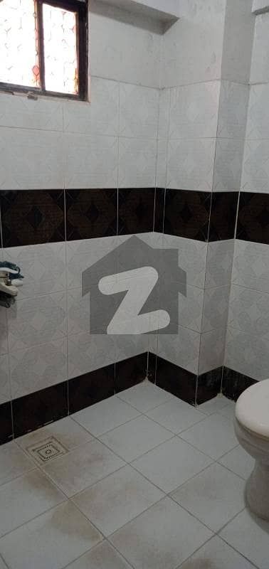 فیڈرل بی ایریا ۔ بلاک 8 فیڈرل بی ایریا,کراچی میں 3 کمروں کا 7 مرلہ فلیٹ 2.1 کروڑ میں برائے فروخت۔