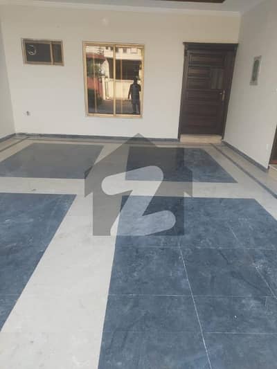 نیشنل پولیس فاؤنڈیشن او ۔ 9 - بلاک سی نیشنل پولیس فاؤنڈیشن او ۔ 9,اسلام آباد میں 6 کمروں کا 10 مرلہ مکان 1.6 لاکھ میں کرایہ پر دستیاب ہے۔ نیشنل پولیس فاؤنڈیشن او ۔ 9 - بلاک سی نیشنل پولیس فاؤنڈیشن او ۔ 9,اسلام آباد میں 6 کمروں کا 10 مرلہ مکان 1.6 لاکھ میں کرایہ پر دستیاب ہے۔