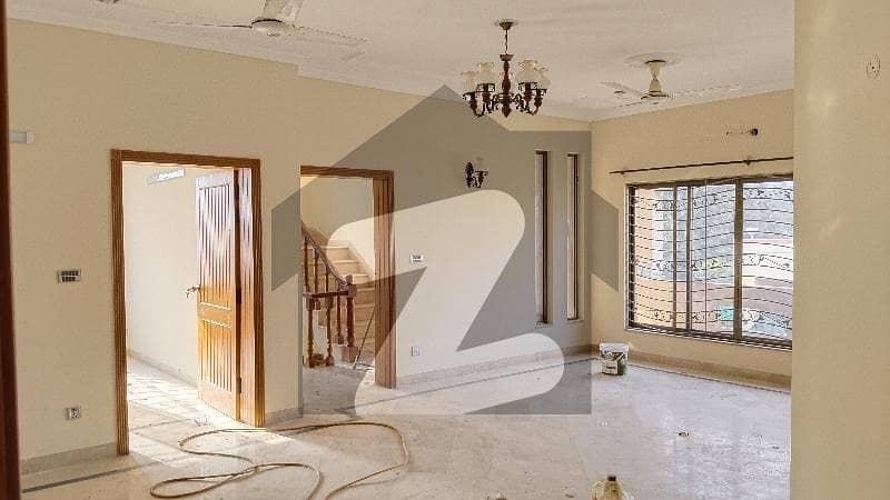 ایف ۔ 8 اسلام آباد میں 4 کمروں کا 1 کنال بالائی پورشن 3.5 لاکھ میں کرایہ پر دستیاب ہے۔ ایف ۔ 8 اسلام آباد میں 4 کمروں کا 1 کنال بالائی پورشن 3.5 لاکھ میں کرایہ پر دستیاب ہے۔