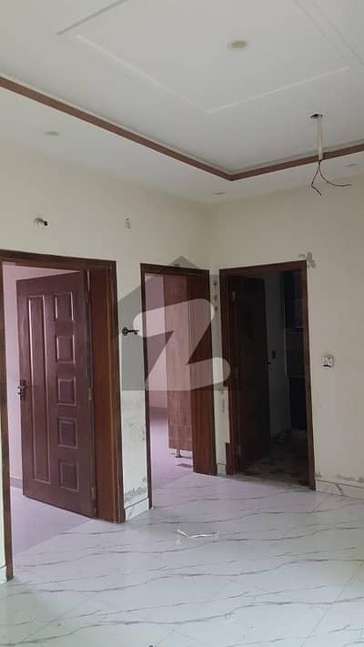 ایڈن بولیوارڈ ہاؤسنگ سکیم کالج روڈ,لاہور میں 2 کمروں کا 5 مرلہ زیریں پورشن 47.0 ہزار میں کرایہ پر دستیاب ہے۔