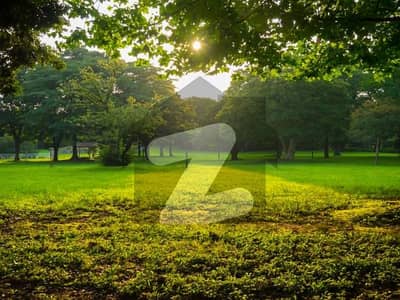 10 Marla Plot Available On Very Hot Location