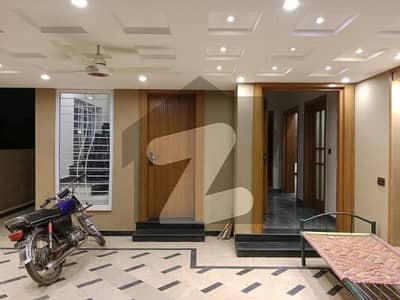 10 Marla Brand New Ground Portion For Rent