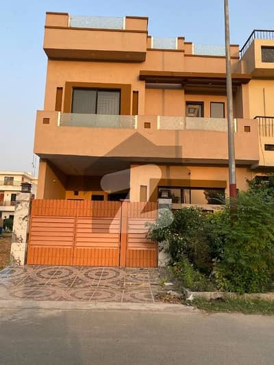 Prime Location 5 Marla Spacious House Is Available In Citi Housing Society For Sale