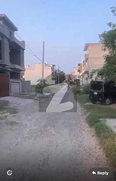 Plot Number 506-C Corner Size 25*60 Main Double Road