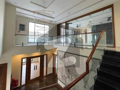 ڈی ایچ اے فیز 2 ڈیفنس (ڈی ایچ اے),لاہور میں 5 کمروں کا 1 کنال مکان 2.5 لاکھ میں کرایہ پر دستیاب ہے۔