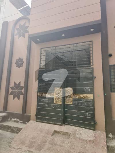 ایم اے جناح روڈ ملتان میں 2 کمروں کا 3 مرلہ مکان 55.0 لاکھ میں برائے فروخت۔