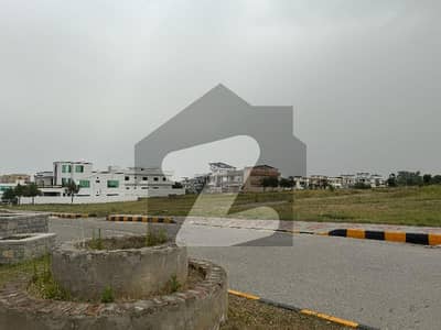 10 MARLA PLOT FOR SALE NEAR TO MAIN MARKAZ