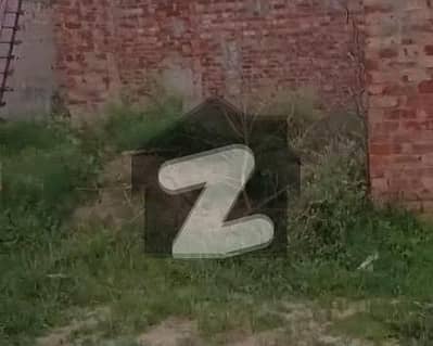 جاتی عمرہ روڈ لاہور میں 3 کمروں کا 6 کنال گودام 1.0 لاکھ میں کرایہ پر دستیاب ہے۔