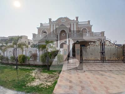 ڈی ایچ اے فیز 7 ڈیفنس (ڈی ایچ اے),لاہور میں 5 کمروں کا 1 کنال مکان 9.5 کروڑ میں برائے فروخت۔