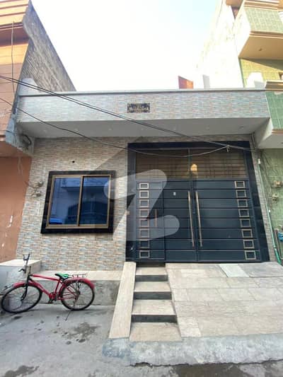 مرغزار آفیسرز کالونی لاہور میں 3 کمروں کا 4 مرلہ مکان 1.65 کروڑ میں برائے فروخت۔