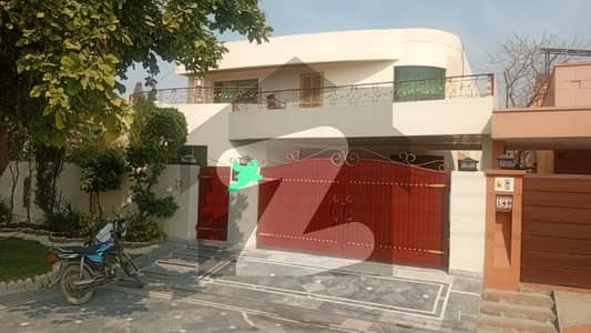 ڈی ایچ اے فیز 4 - بلاک ایفایف فیز 4,ڈیفنس (ڈی ایچ اے),لاہور میں 2 کمروں کا 1 کنال زیریں پورشن 1.35 لاکھ میں کرایہ پر دستیاب ہے۔