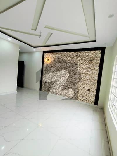 10 Marla Ground Floor Available For Rent