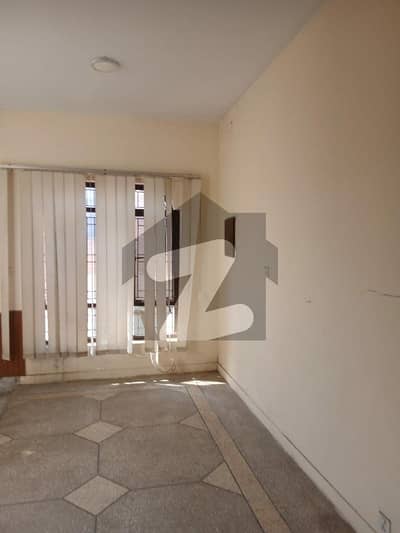 666 Square Yards Cda Transfer Corner House Available In F-11/1