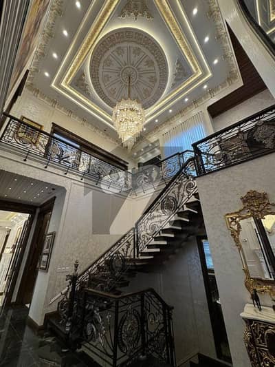 ڈی ایچ اے فیز 8 ڈیفنس (ڈی ایچ اے),لاہور میں 6 کمروں کا 1 کنال مکان 3.5 لاکھ میں کرایہ پر دستیاب ہے۔ ڈی ایچ اے فیز 8 ڈیفنس (ڈی ایچ اے),لاہور میں 6 کمروں کا 1 کنال مکان 3.5 لاکھ میں کرایہ پر دستیاب ہے۔