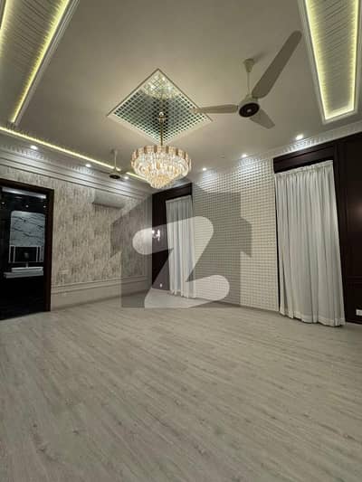 22 Marla Corner Brand New Spanish Vella For Rent in DHA Phase 8