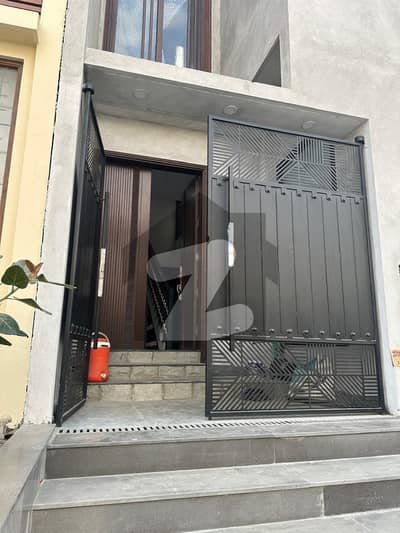 100yd Brand new Vip Bungalow