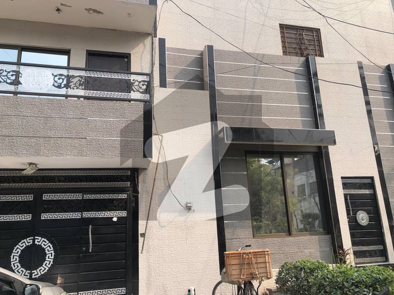 One rom for rent any student job holder One rom for rent any student job holder