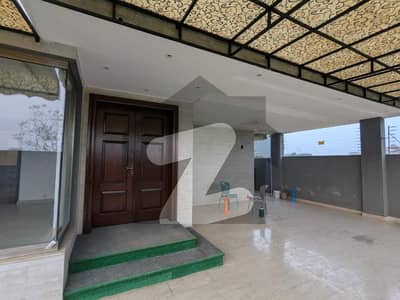 ڈی ایچ اے فیز 7 ڈیفنس (ڈی ایچ اے),لاہور میں 5 کمروں کا 1 کنال مکان 3.25 لاکھ میں کرایہ پر دستیاب ہے۔