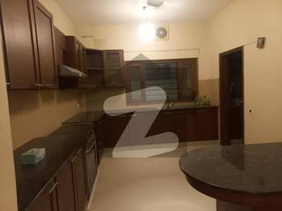 ڈی ایچ اے فیز 6 ڈی ایچ اے ڈیفینس,کراچی میں 5 کمروں کا 1 کنال مکان 5.5 لاکھ میں کرایہ پر دستیاب ہے۔