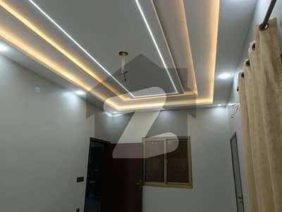 نیا ناظم آباد کراچی میں 4 کمروں کا 5 مرلہ مکان 3.55 کروڑ میں برائے فروخت۔