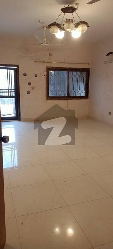 نارتھ ناظم آباد ۔ بلاک ایل نارتھ ناظم آباد,کراچی میں 9 کمروں کا 11 مرلہ مکان 6.25 کروڑ میں برائے فروخت۔