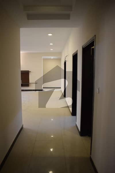 عسکری 5 ۔ سیکٹر جے عسکری 5,ملیر کنٹونمنٹ,کینٹ,کراچی میں 3 کمروں کا 12 مرلہ فلیٹ 1.15 لاکھ میں کرایہ پر دستیاب ہے۔