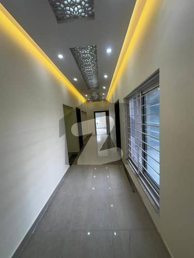 ڈی ایچ اے ڈیفینس فیز 2 ڈی ایچ اے ڈیفینس,اسلام آباد میں 4 مرلہ عمارت 7.25 کروڑ میں برائے فروخت۔