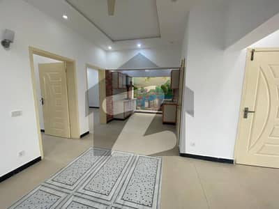 بحریہ انکلیو - سیکٹر جی بحریہ انکلیو,بحریہ ٹاؤن,اسلام آباد میں 2 کمروں کا 8 مرلہ بالائی پورشن 52.0 ہزار میں کرایہ پر دستیاب ہے۔