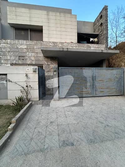 Multi Garden B17 Islamabad  8 Marla Ground Portion Available For Rent