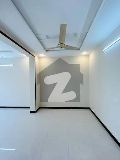 فیصل ہلز اسلام آباد میں 4 کمروں کا 5 مرلہ مکان 1.0 لاکھ میں کرایہ پر دستیاب ہے۔