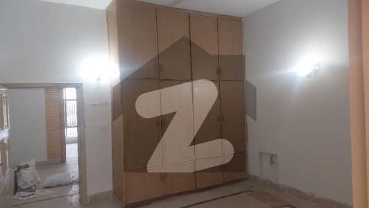 SHEHZAD TOWN G. FLOOR 2 BED 9M BECHLOR FAMILY OFFICE . 65000