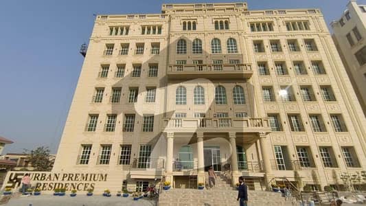 ائیرایوینولگثری اپارٹمنٹس ڈی ایچ اے فیز 8,ڈیفنس (ڈی ایچ اے),لاہور میں 2 کمروں کا 5 مرلہ فلیٹ 1.5 لاکھ میں کرایہ پر دستیاب ہے۔