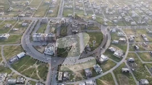 ایم پی سی ایچ ایس - بلاک سی ایم پی سی ایچ ایس ۔ ملٹی گارڈنز,بی ۔ 17,اسلام آباد میں 8 مرلہ رہائشی پلاٹ 1.25 کروڑ میں برائے فروخت۔