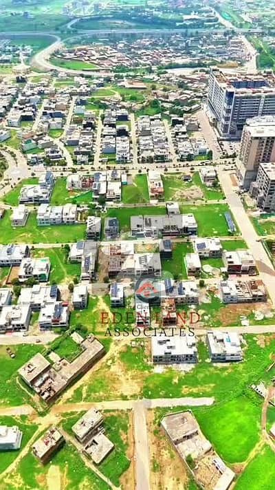 ایم پی سی ایچ ایس - بلاک سی ایم پی سی ایچ ایس ۔ ملٹی گارڈنز,بی ۔ 17,اسلام آباد میں 14 مرلہ رہائشی پلاٹ 2.0 کروڑ میں برائے فروخت۔