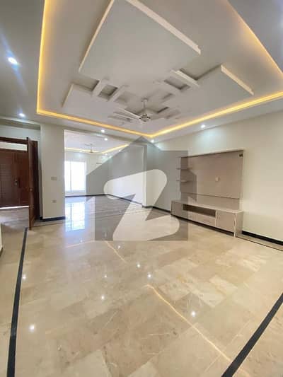 Beautiful 10 Marla Upper Portion For Rent