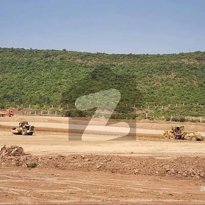 مارگلہ انکلیو مارگلہ ایونیو,اسلام آباد میں 1 کنال رہائشی پلاٹ 5.0 کروڑ میں برائے فروخت۔