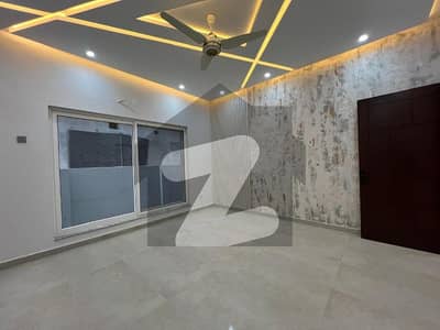 ڈی ایچ اے ڈیفینس فیز 2 ڈی ایچ اے ڈیفینس,اسلام آباد میں 3 کمروں کا 1 کنال بالائی پورشن 1.15 لاکھ میں کرایہ پر دستیاب ہے۔