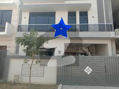 فیصل مارگلہ سٹی بی ۔ 17,اسلام آباد میں 4 کمروں کا 5 مرلہ مکان 2.65 کروڑ میں برائے فروخت۔