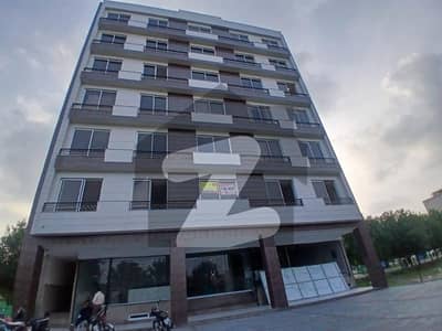 12 Marla Commercial Hall 1st Floor Facing Main Boulevard Only For Brands , Restaurants, IT Companies, Serious And Long-Term Business