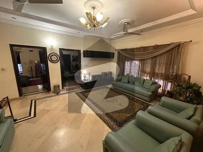 Sale 10 Marla house - Bahria town phase 3